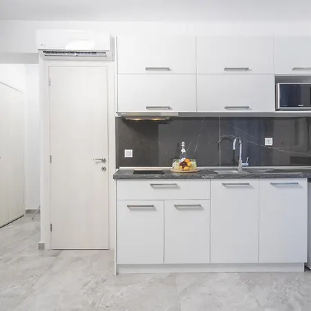 Asterias Premium Aparthotel 3*