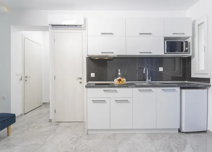 Asterias Premium Aparthotel 3*